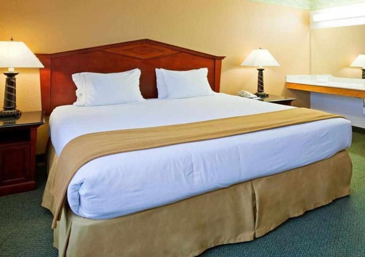 Norwood Inn & Suites Eagan St Paul & Mall Of America Εξωτερικό φωτογραφία